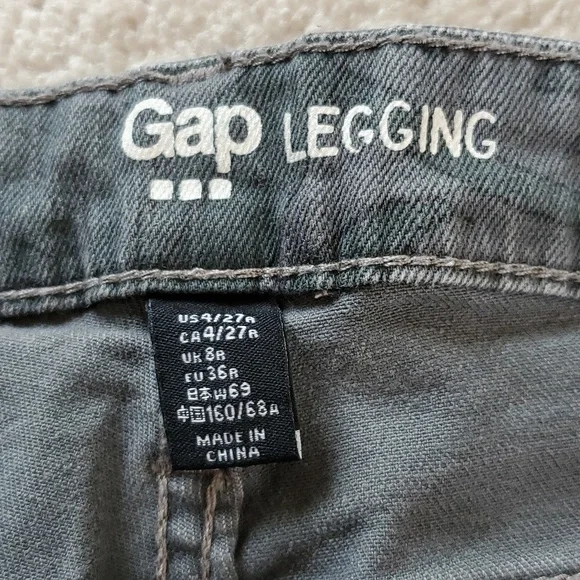 Gap * mid rise leggings jeans size 4 (27) NWOT - Picture 2 of 5